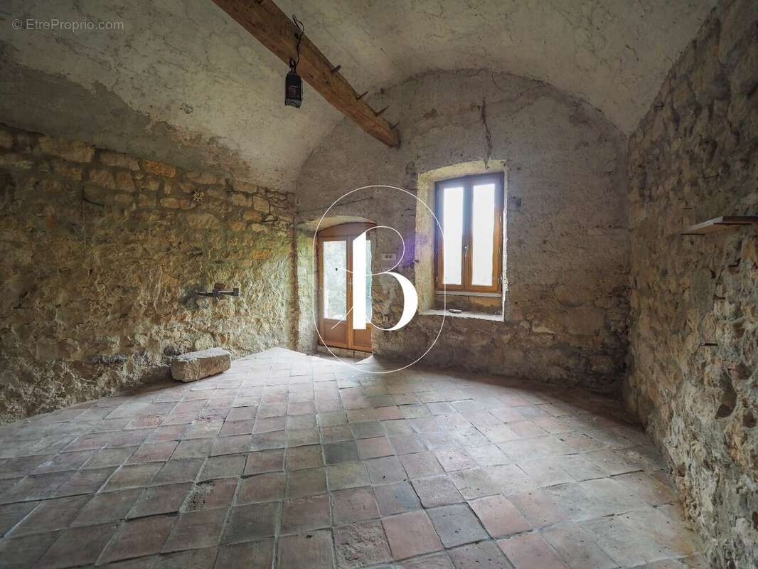 Maison à GOUDARGUES