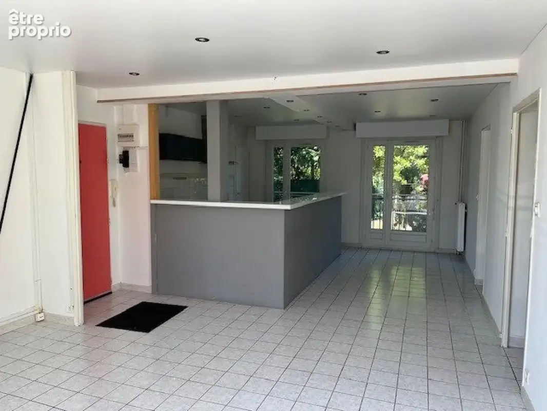 Photo 1 - Appartement à LA CHAPELLE-SAINT-MESMIN