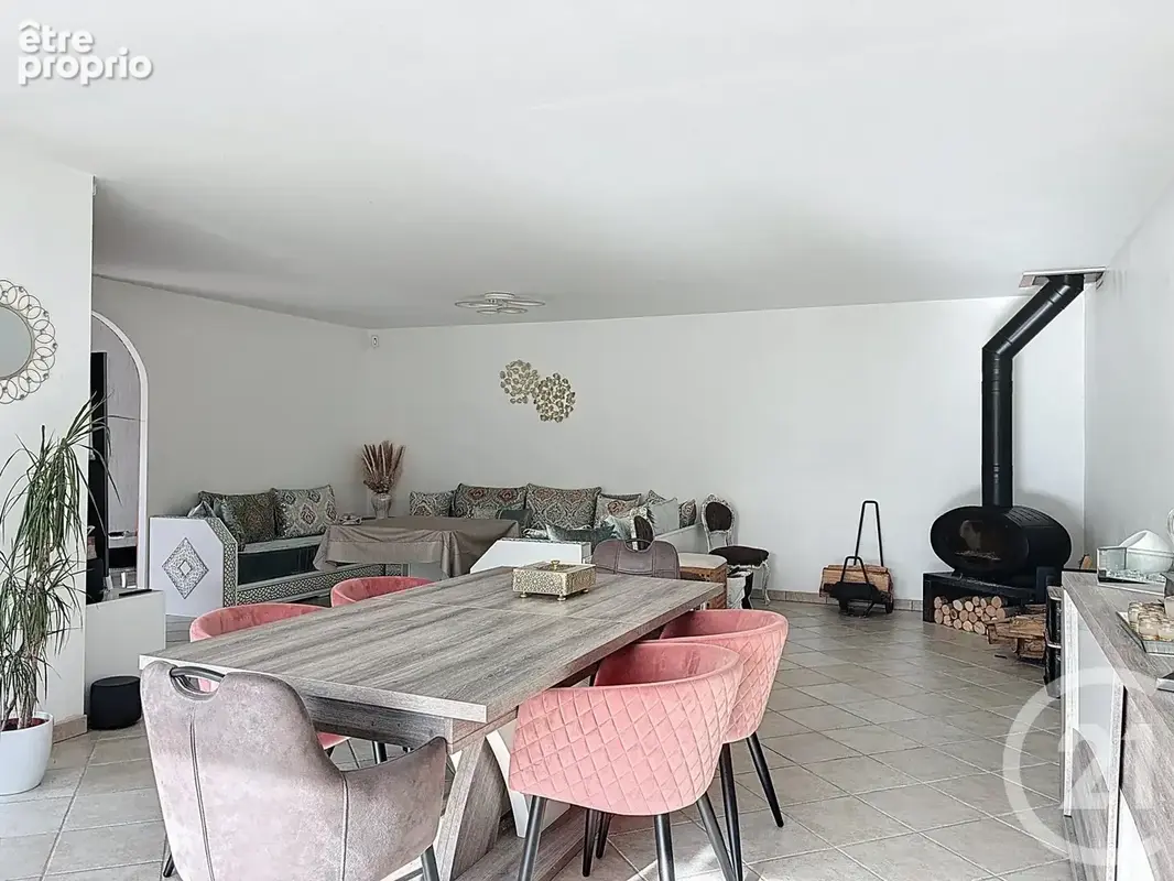 Photo Maison à Pomacle au prix de 319 000€