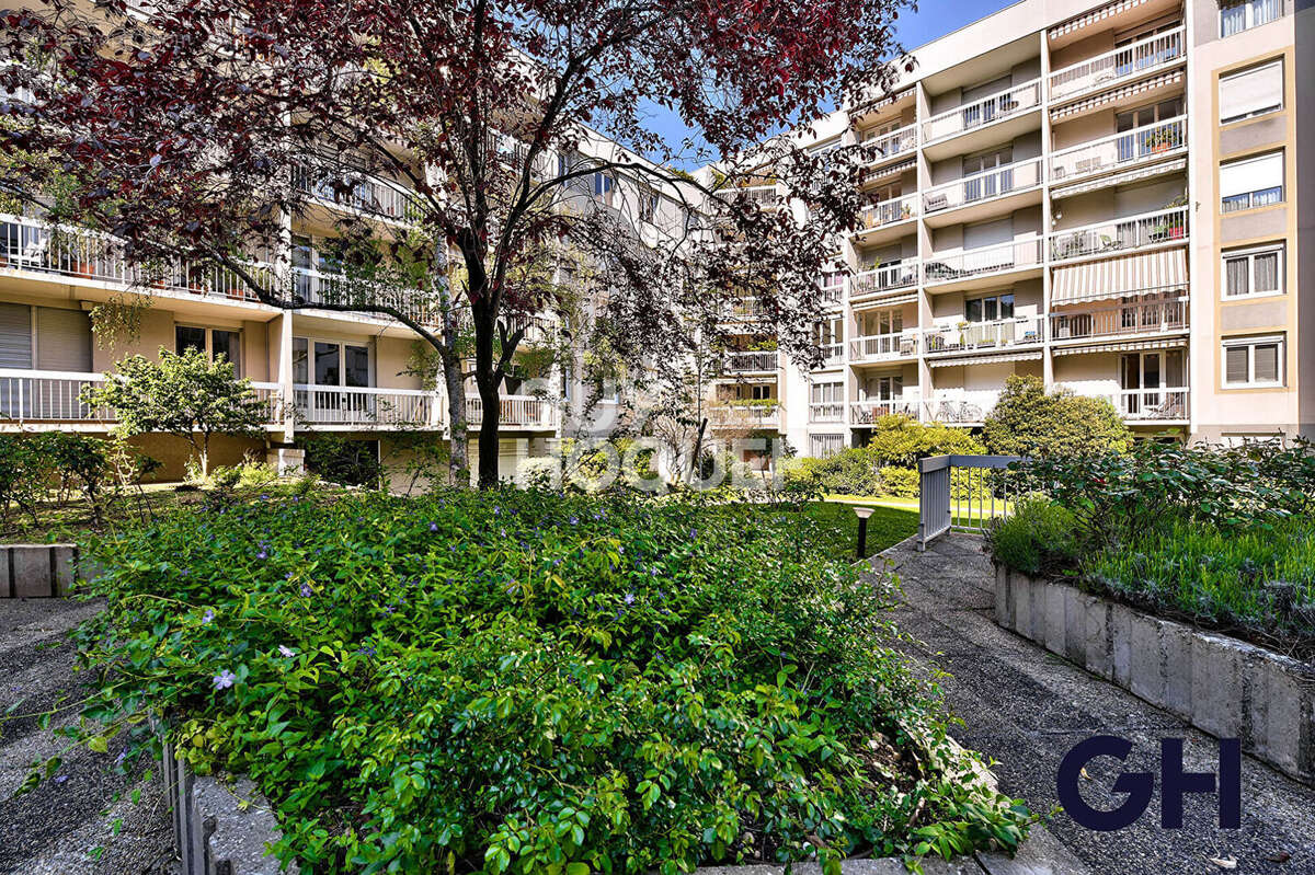 Appartement à LYON-6E