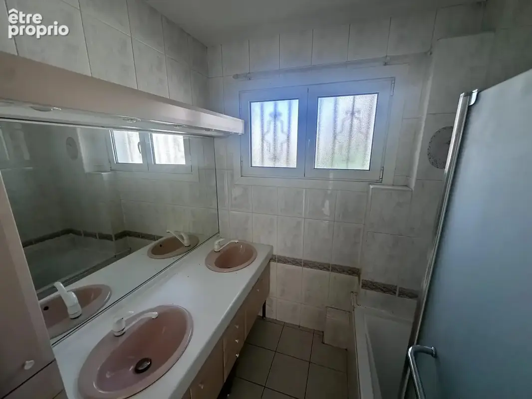 Appartement F3 de 82 m2, premier étage sur 2, jardin, garage - photo 7