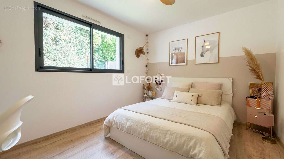 Maison à SAINT-CYR-SUR-LOIRE