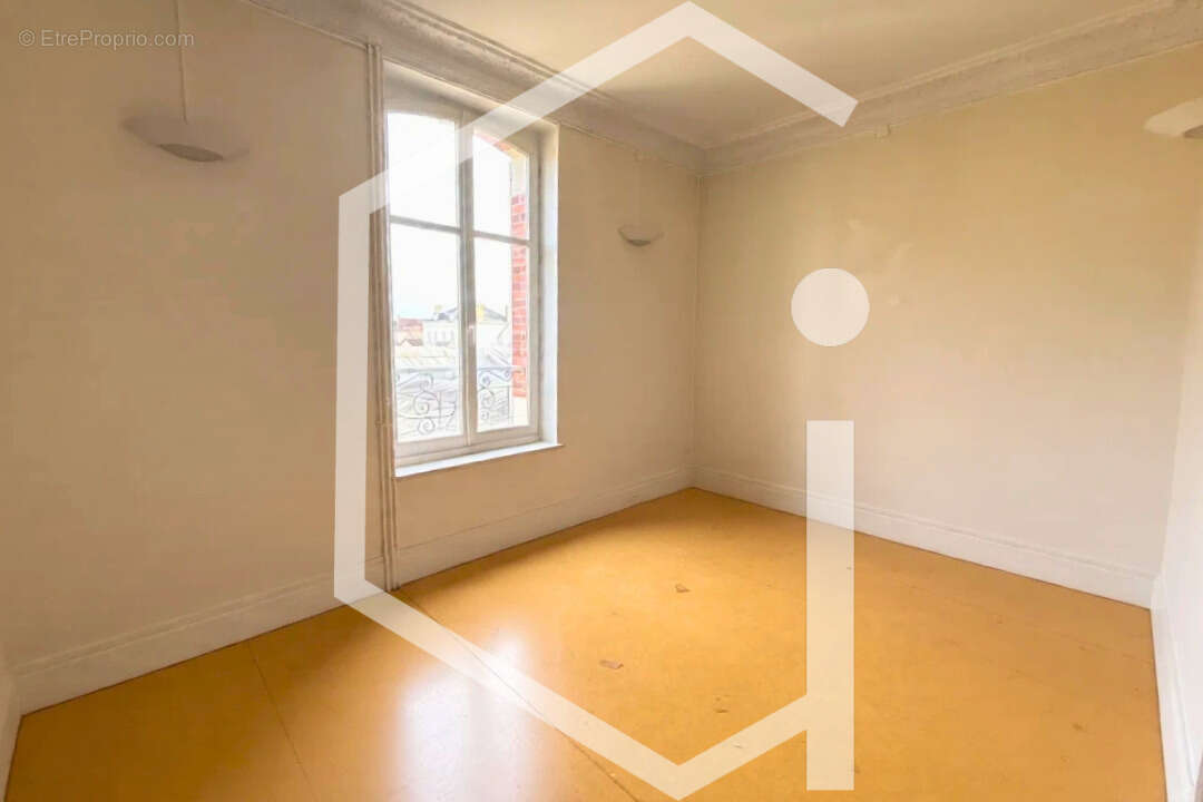 Maison à COSNE-COURS-SUR-LOIRE