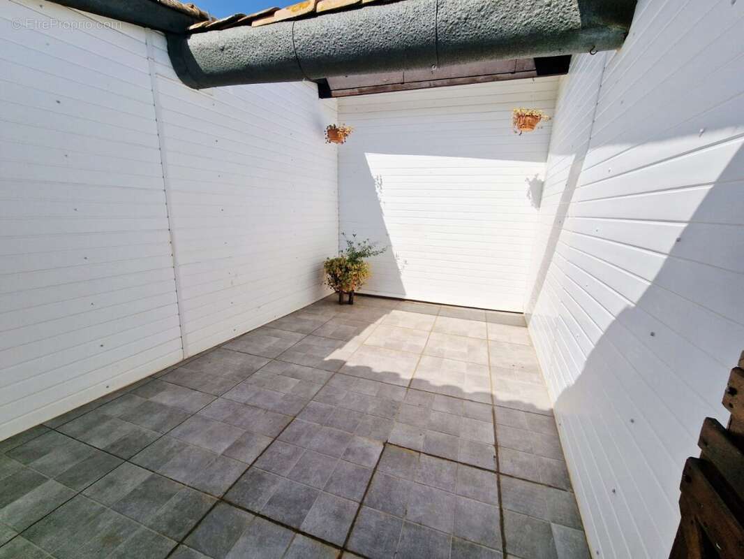 Maison à BESSAN