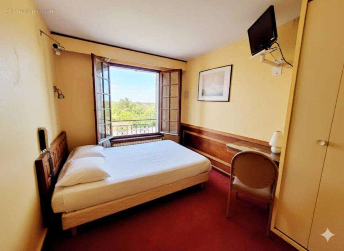 Maison à MONTAIGUT-SUR-SAVE