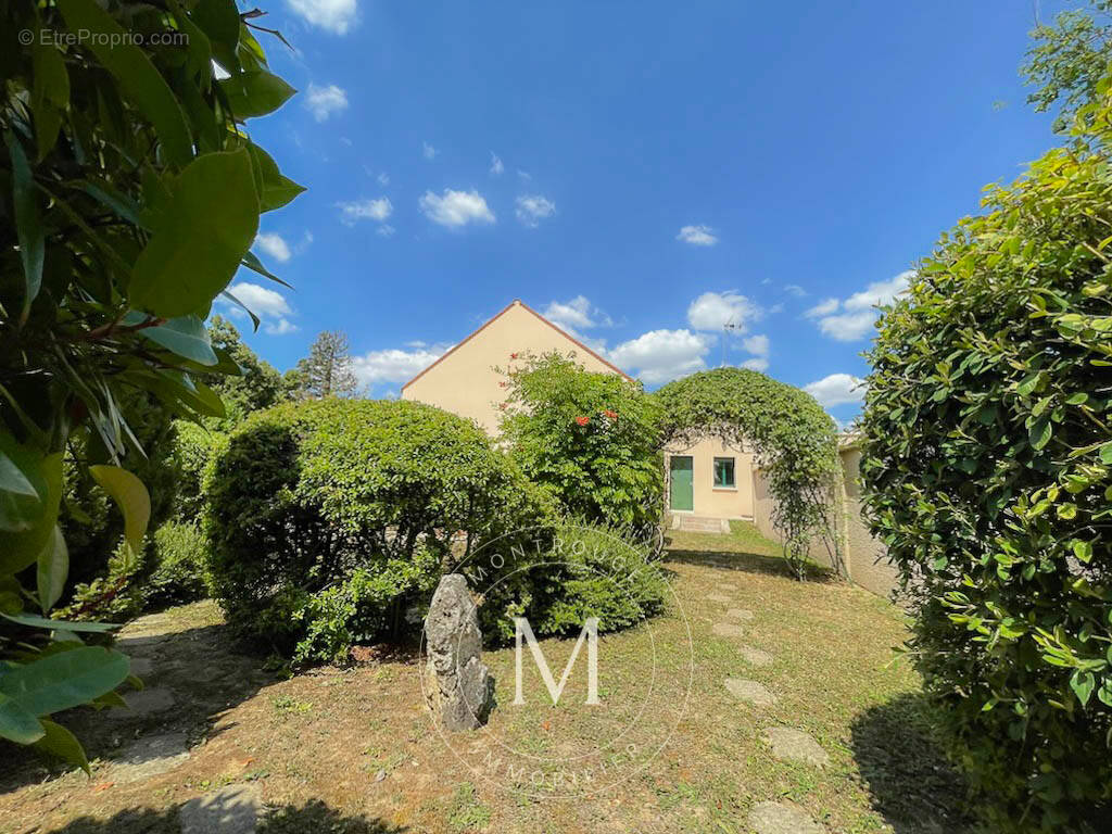 Maison à MISY-SUR-YONNE