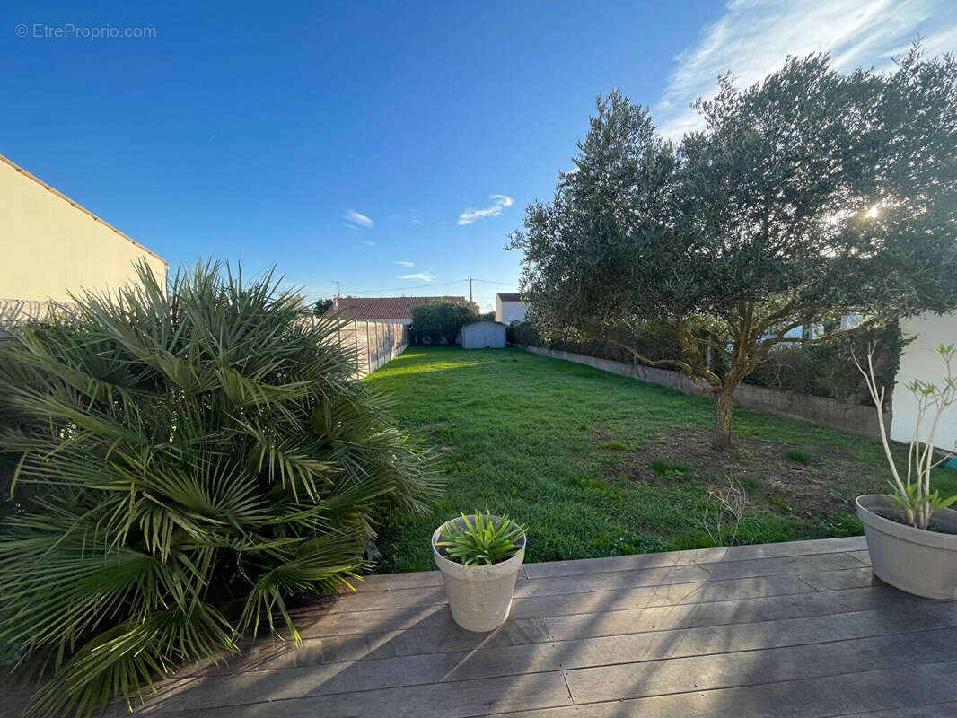Charmante maison 3 chambres sur terrain de 1084 m² proche plage - photo 3