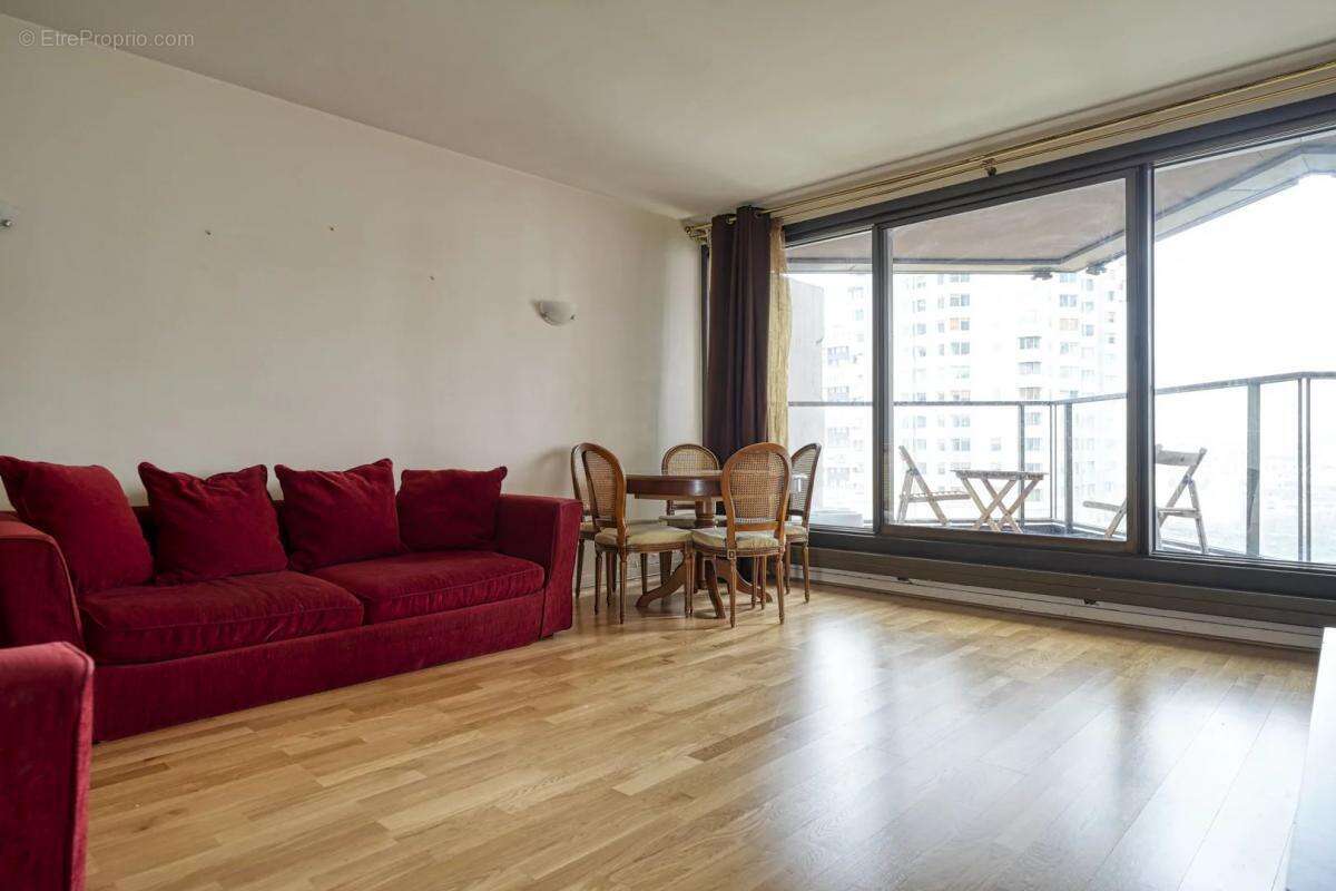 Appartement à PARIS-15E