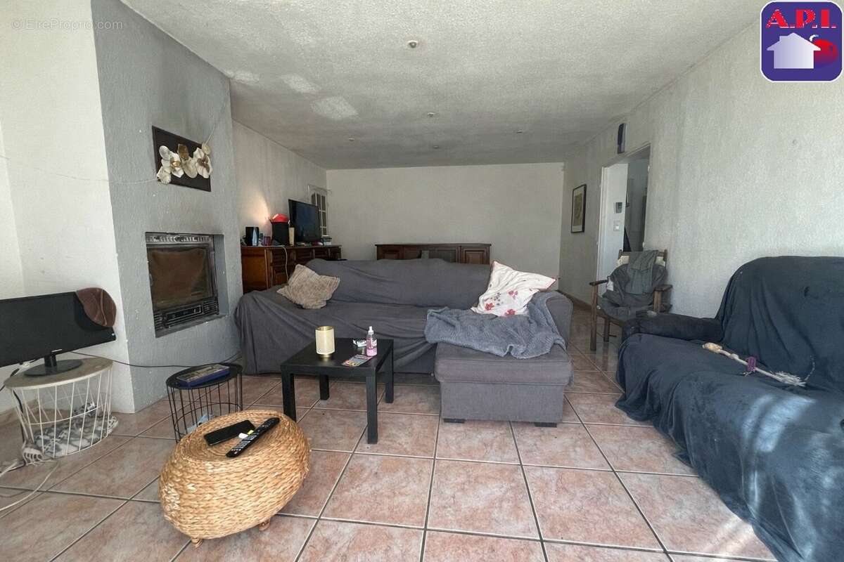 Maison à SAINT-JEAN-DU-FALGA