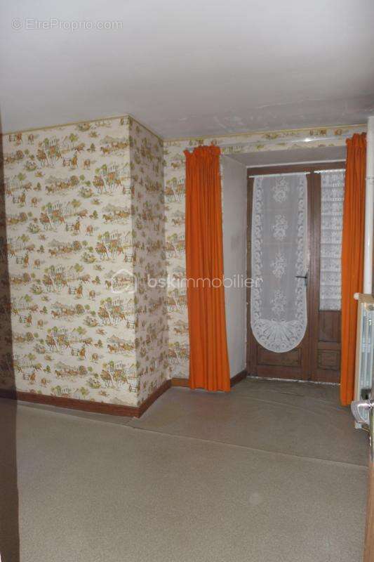 Maison à SAINT-ALBAN-SUR-LIMAGNOLE