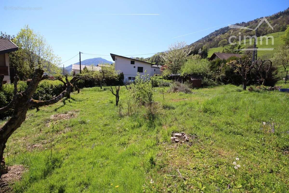 A vendre terrain 694 m2 la rochette 73110 - photo 4