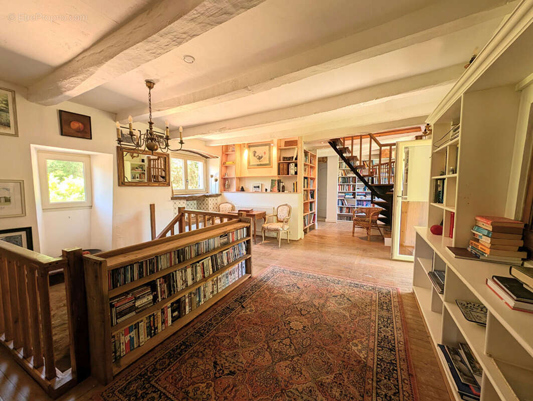 Belle propriété en pierre! Possibilité chambres d'hôtes. - photo 8