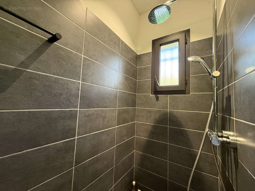 Maison à VAISON-LA-ROMAINE