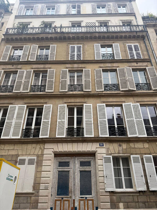 Appartement à PARIS-6E