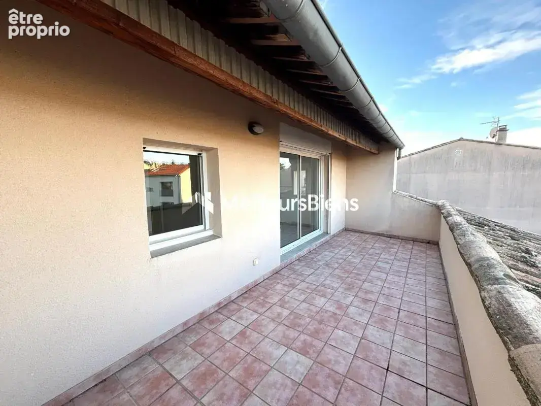 Appartement 15 pièces 300 m² à vendre à Bourg-Saint-Andeol (07700) - photo 6