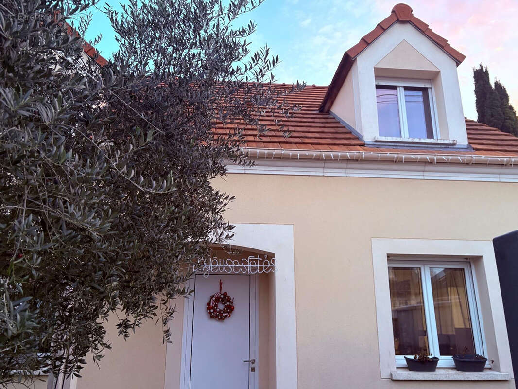 Maison à MITRY-MORY