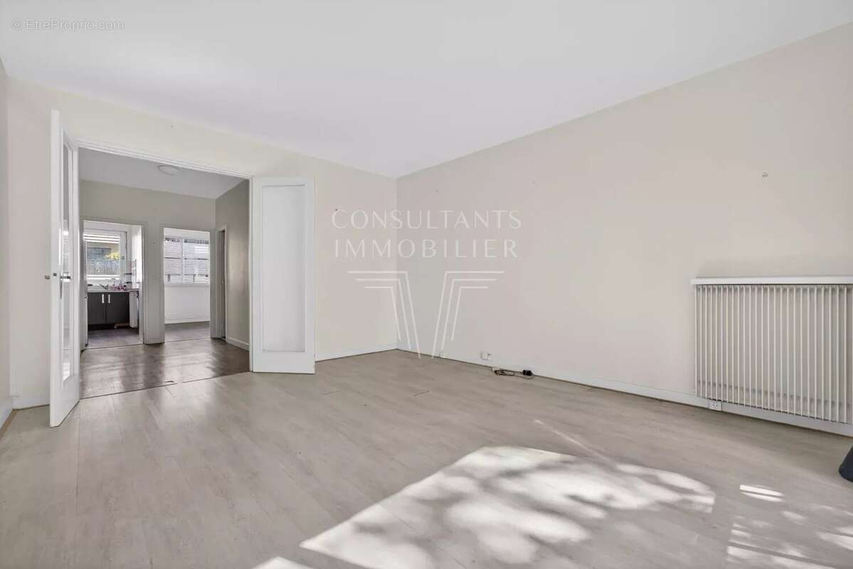 Appartement à LEVALLOIS-PERRET