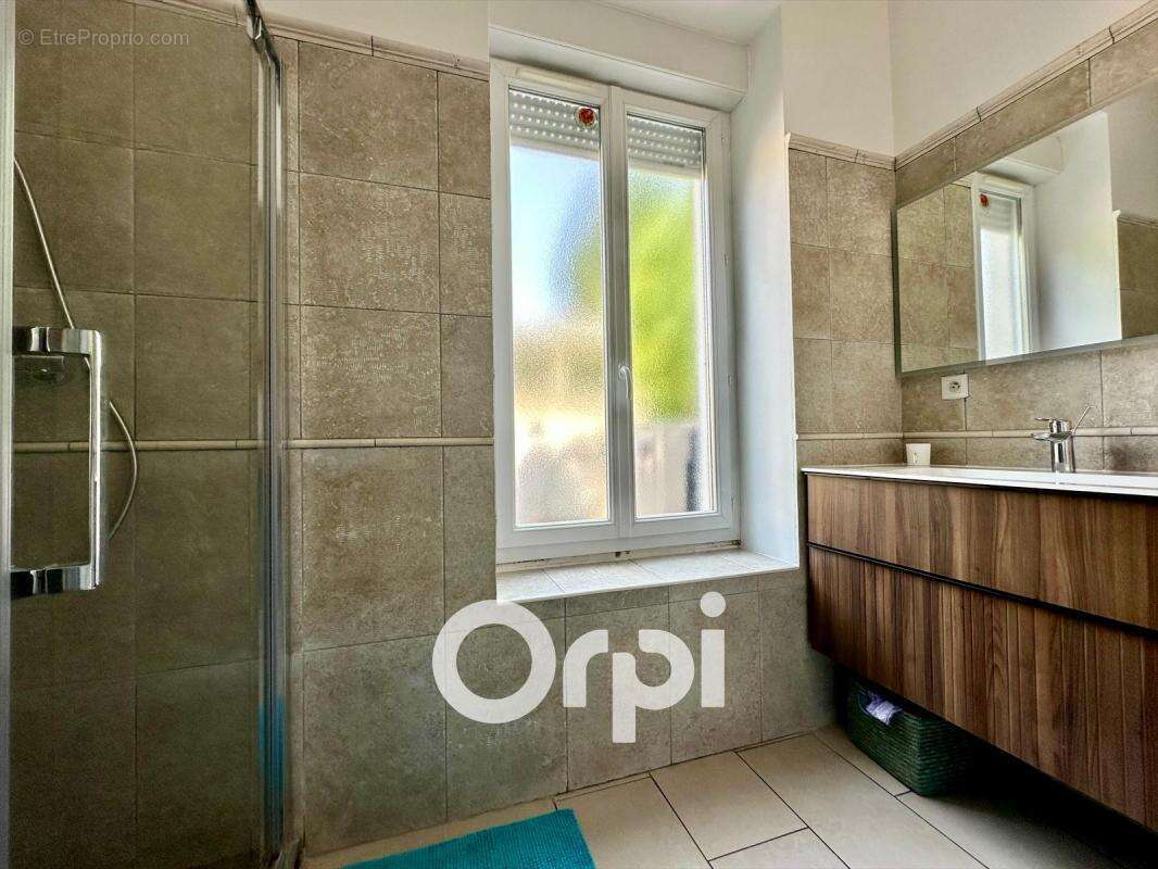 Maison à VILLARD-BONNOT