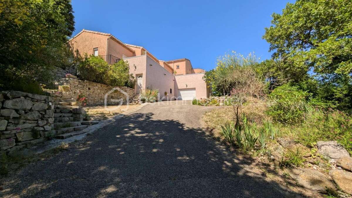 Maison à CLEON-D'ANDRAN