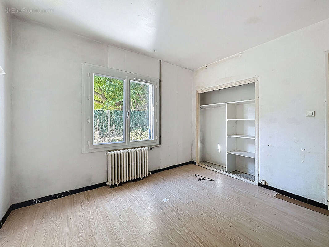 Maison à CHATEAUNEUF-DE-GADAGNE