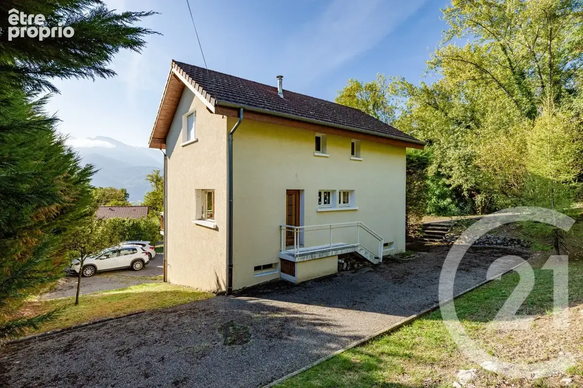 Maison 7 pièces 148 m² à vendre à Saint-Ismier (38330) - photo 4