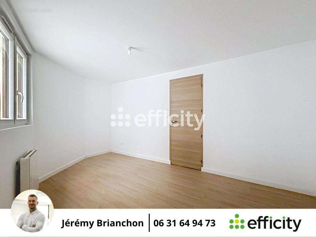 Maison à PEYROLLES-EN-PROVENCE