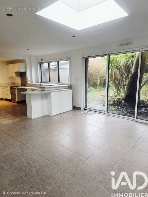 Photo 1 - Maison à LA CHAPELLE-DES-MARAIS