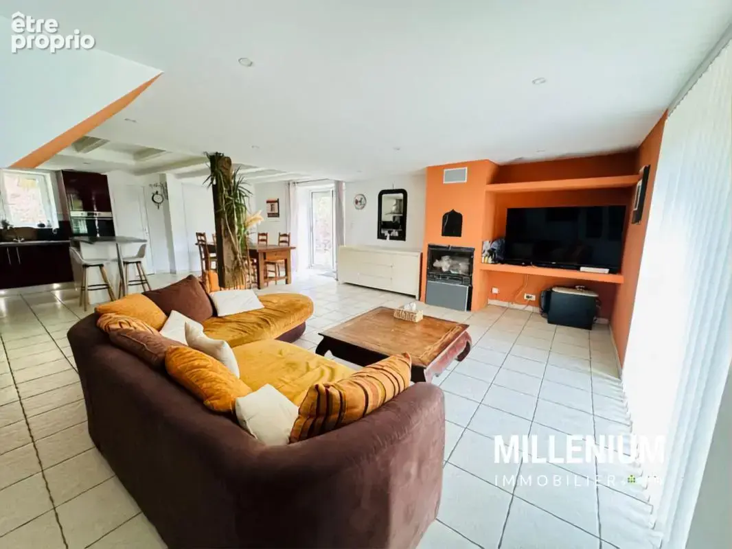 Maison 127 m² à Escandolieres  - photo 11