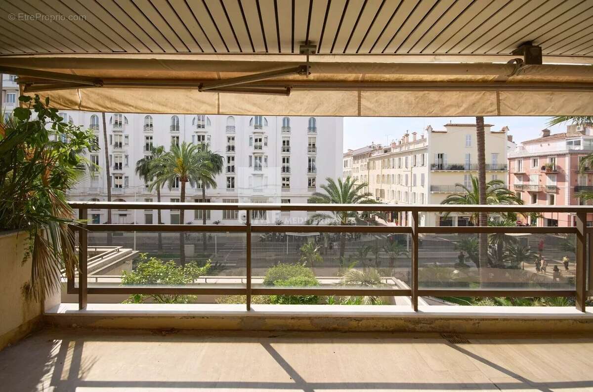Appartement à CANNES