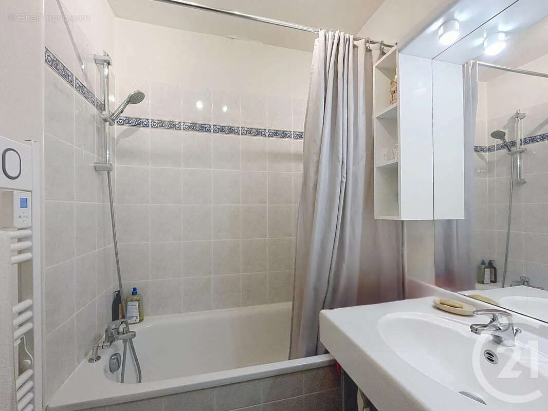 Appartement à MOISSY-CRAMAYEL