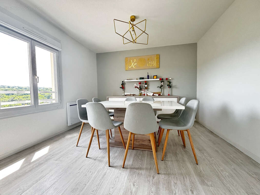 Appartement à VILLEFONTAINE