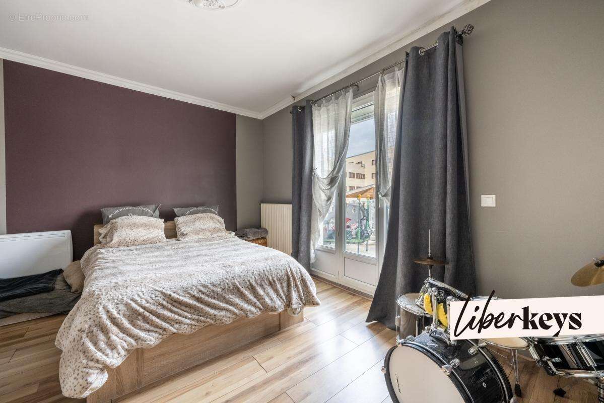 Appartement à VILLENEUVE-LE-ROI