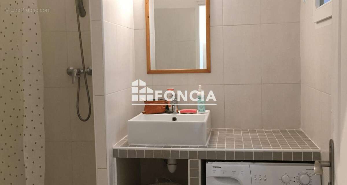 Appartement à MARSEILLE-3E