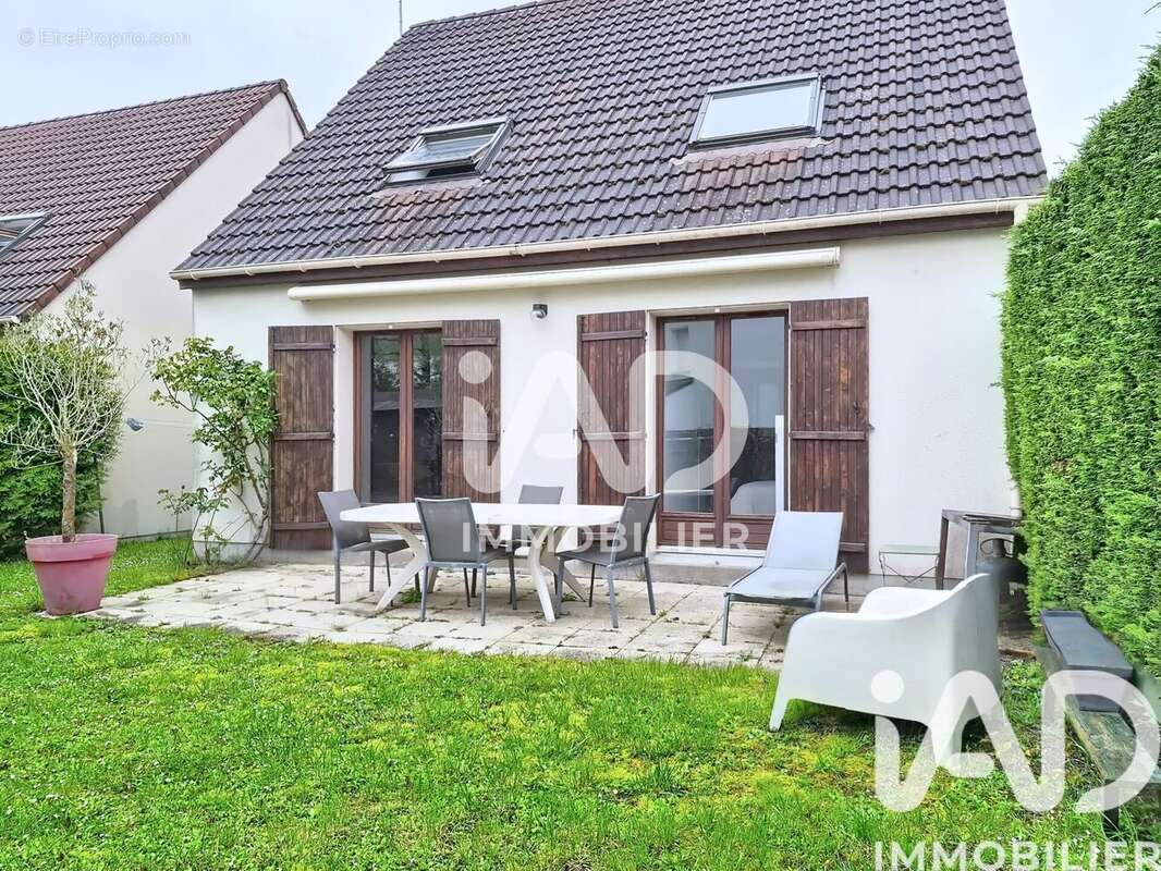 Photo 3 - Maison à SAINT-JEAN-DE-LA-RUELLE