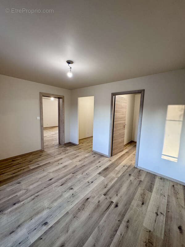 Appartement à CHALONVILLARS
