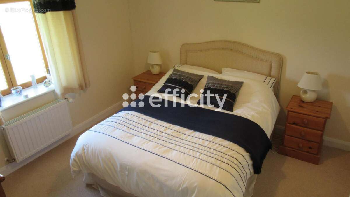 Maison à SAINT-SEVER-CALVADOS