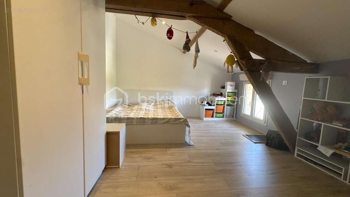 Maison à GAGEAC-ET-ROUILLAC