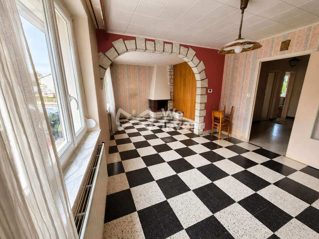 Maison à TOURNES