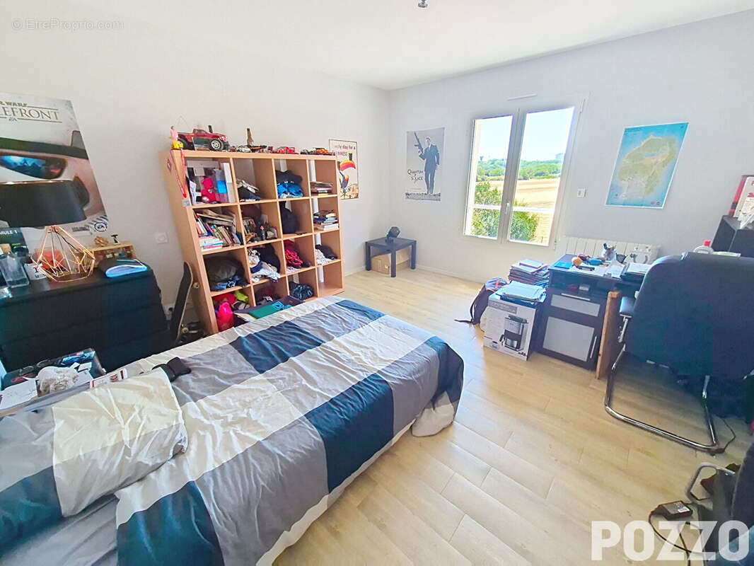A vendre Maison recente de 8 pp située à Biéville Beuville 14112 - photo 16