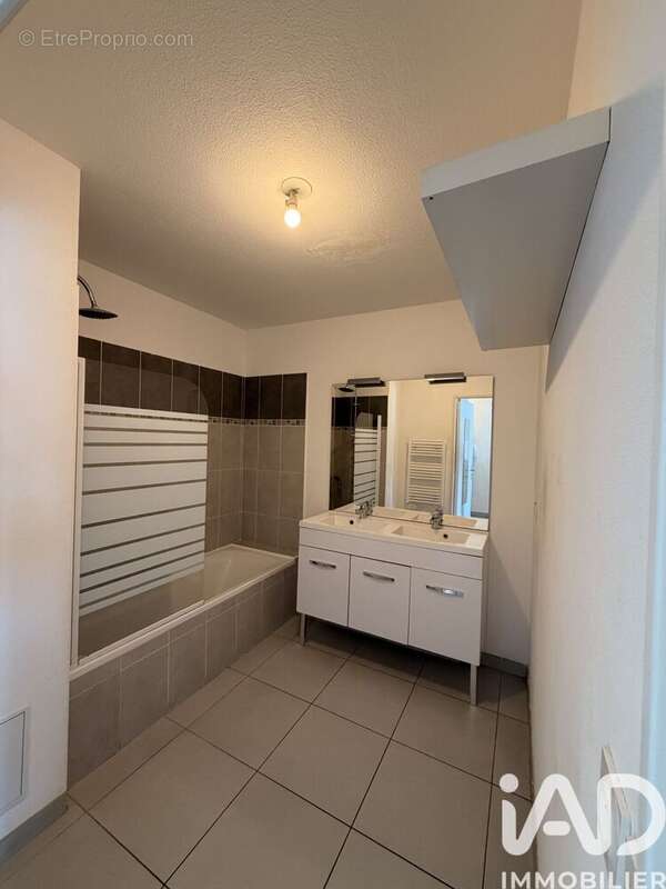 Photo 8 - Appartement à MARSEILLE-5E