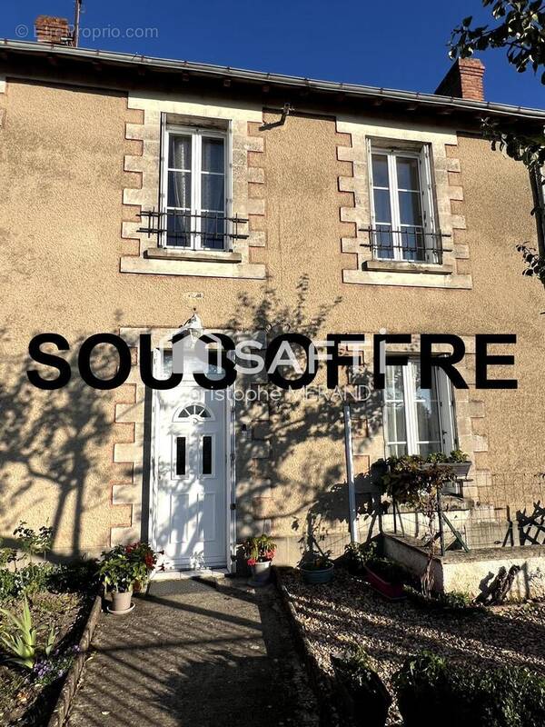 Photo 1 - Maison à DANGE-SAINT-ROMAIN