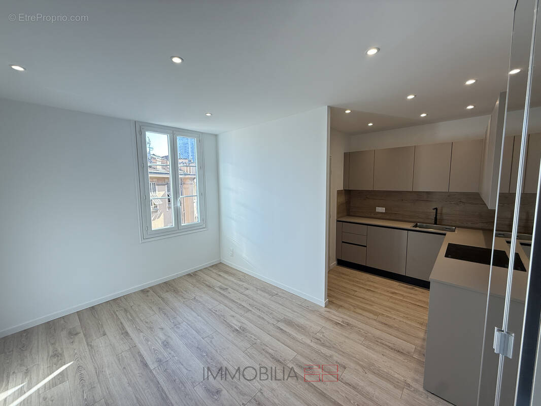 Appartement à BEAUSOLEIL