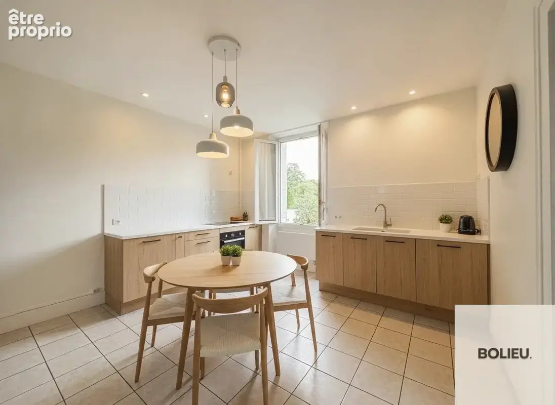 Appartement t3   73 m2   secteur place de la mairie - photo 3