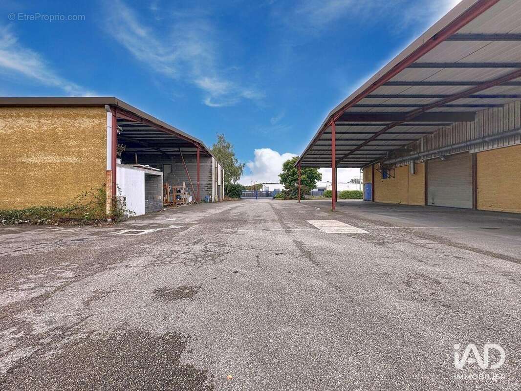 Photo 6 - Commerce à LENTILLY