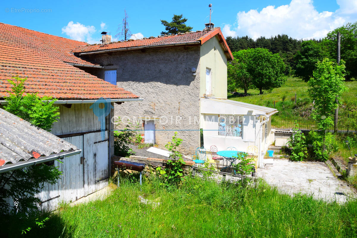 Maison à COUCOURON