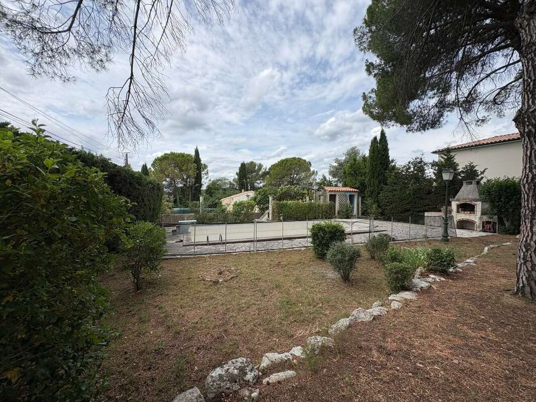 Maison à SUSSARGUES
