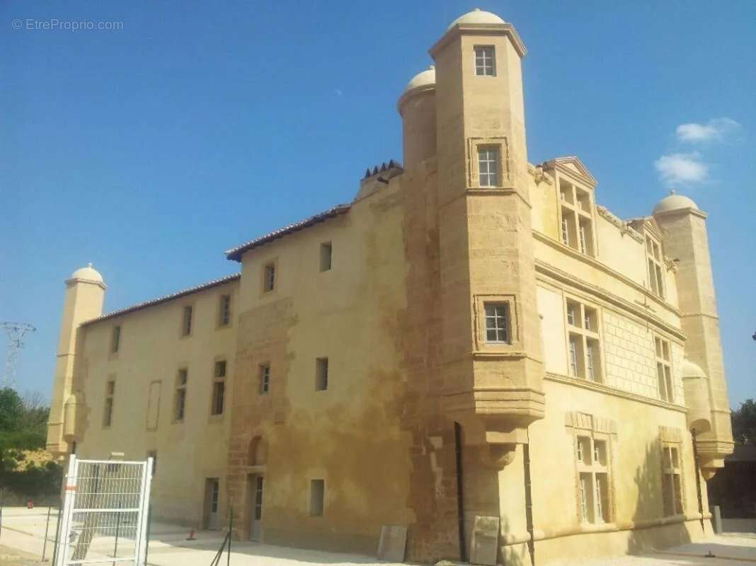 Appartement à REMOULINS