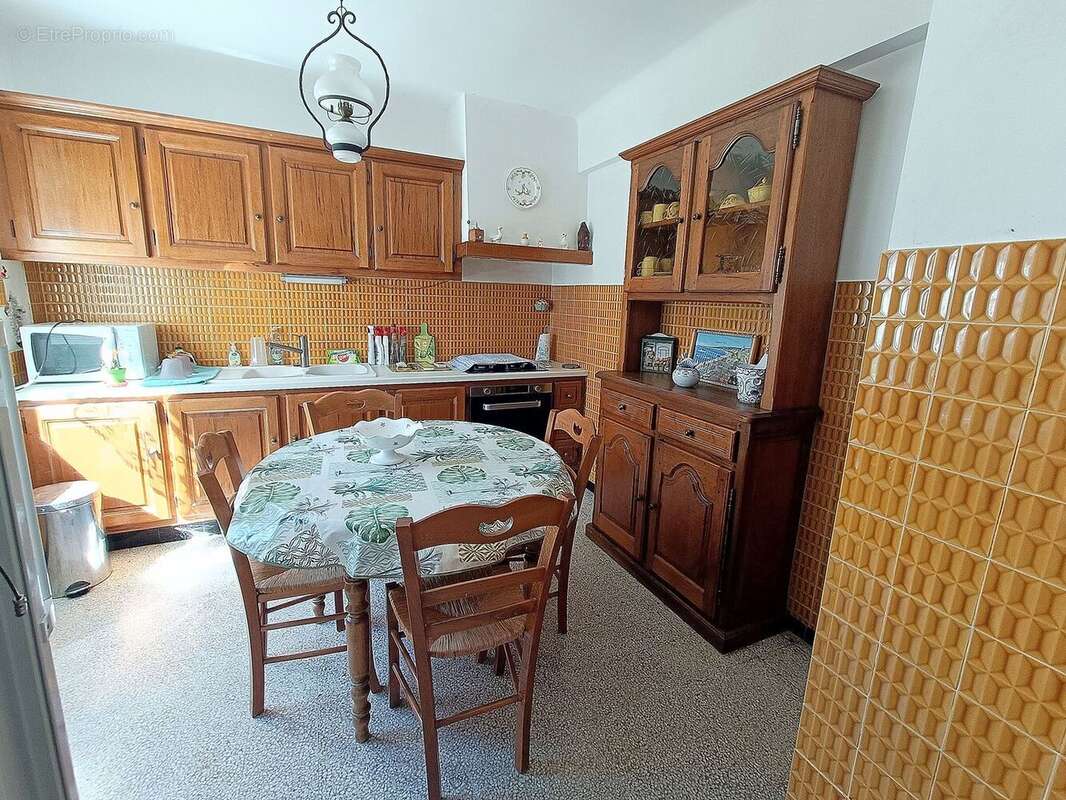 Maison 83 m² à Regusse  - photo 7