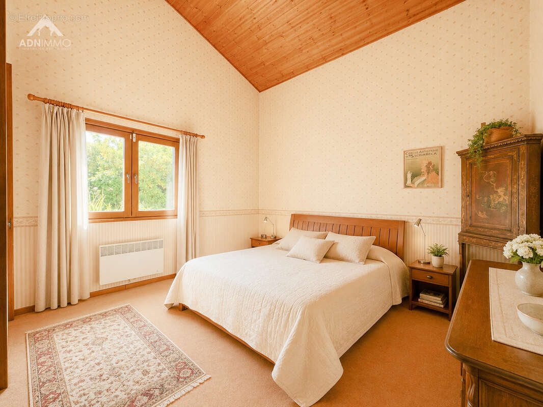 Maison à CHALLEX