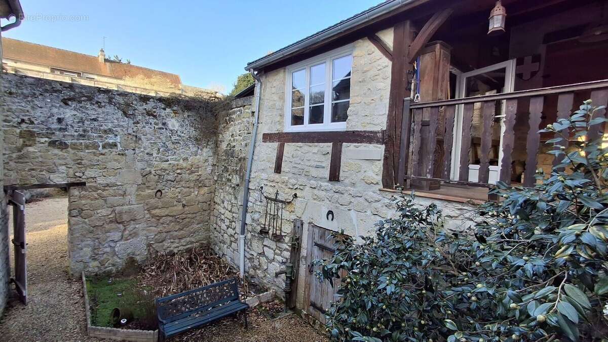 Autre à CREPY-EN-VALOIS